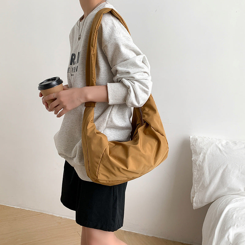 Lova torebka typu hobo i crossbody
