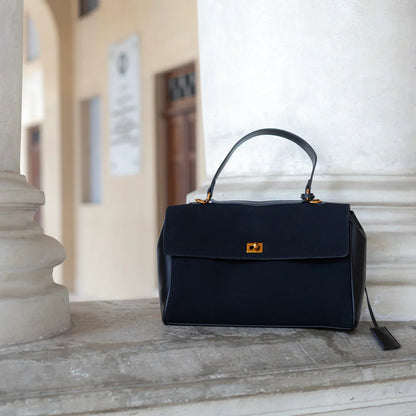 Chiara elegancka torebka z zamszem